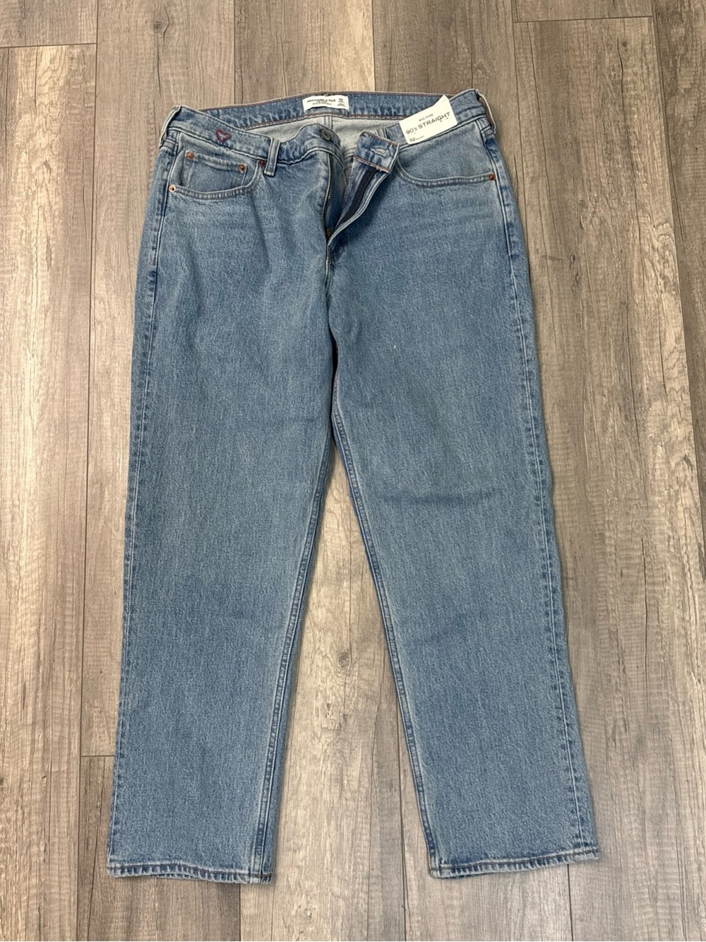 Abercrombie & Fitch Women's Straight Leg Jeans in Medium Blue